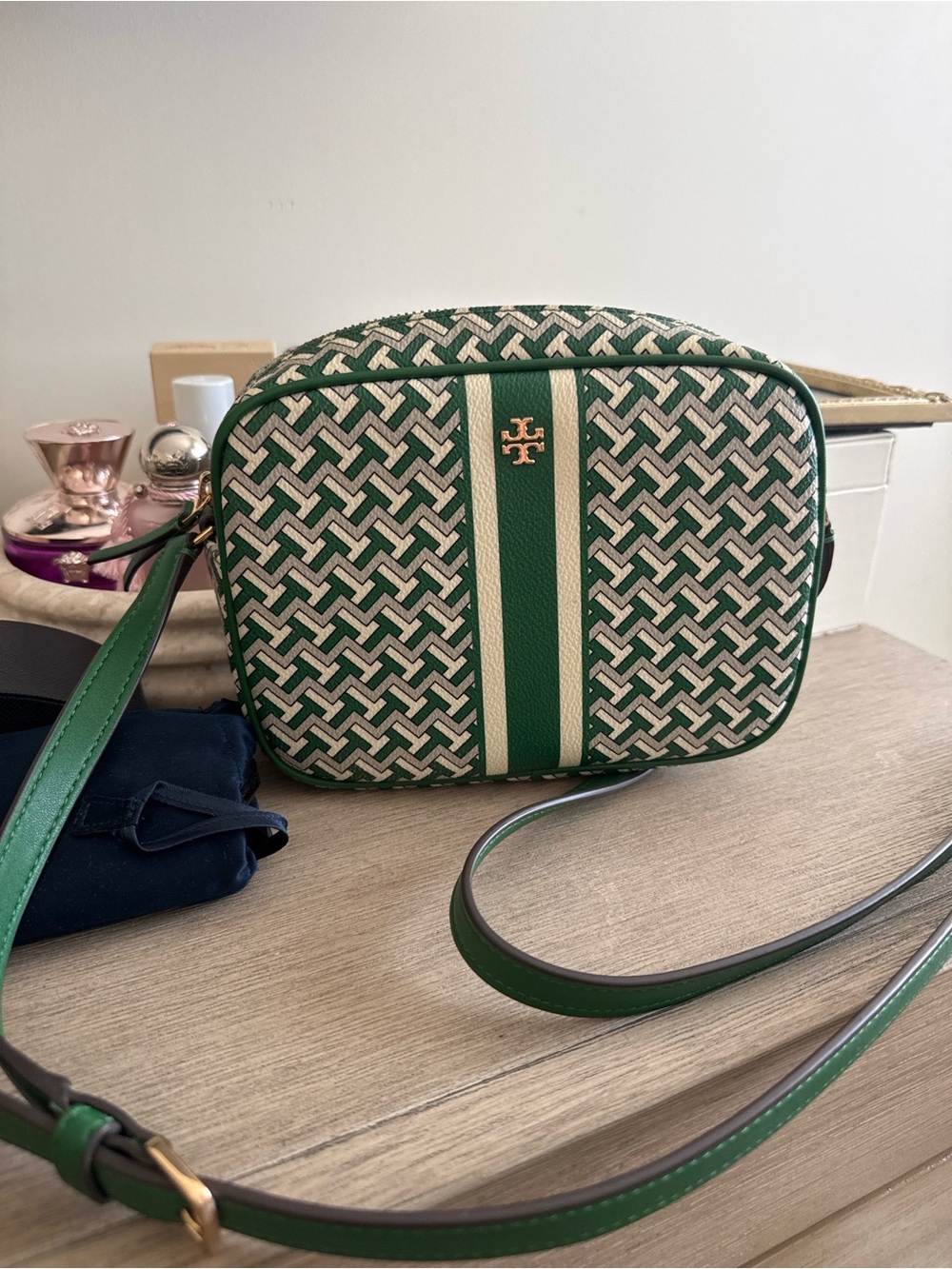 Tory Burch Green and Cream Patterned Crossbody Camera Bag - Picture 1 of 1